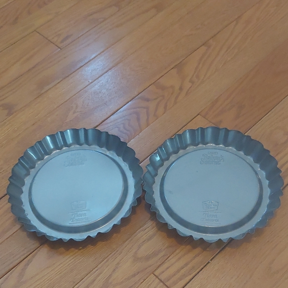 Ekco Baker's Secret Fluted Dessert Pans